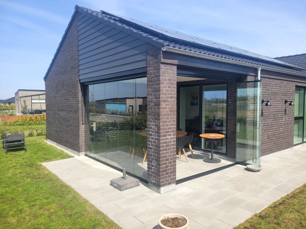 Glasinddækning af terrasse